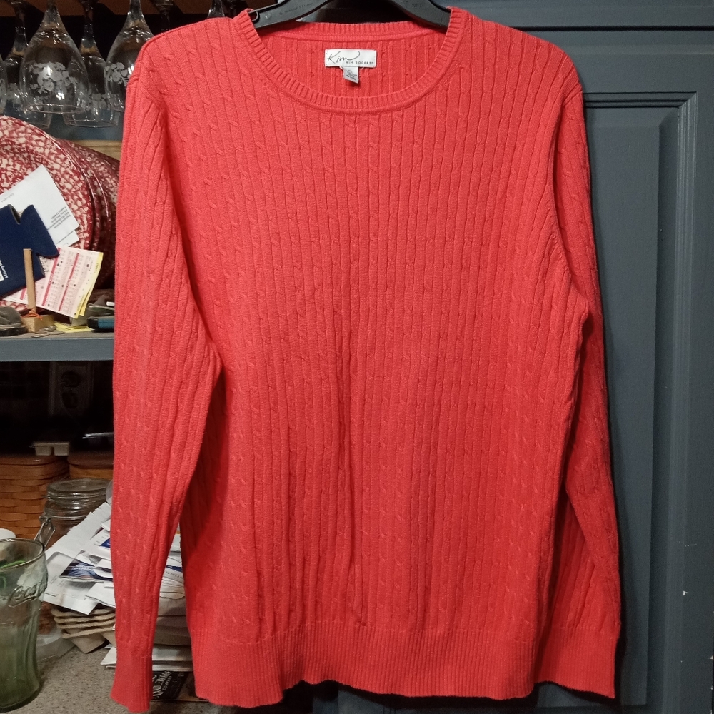 Crew Neck Cable Sweater